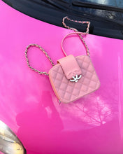 Carica l'immagine nel visualizzatore di Gallery, CHANEL - CC BOX CAMERA CASE