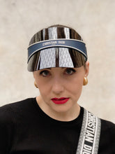 Carica l'immagine nel visualizzatore di Gallery, DIOR CLUB VISOR