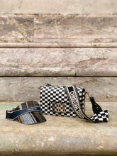 Carica l'immagine nel visualizzatore di Gallery, DIOR CLUB VISOR