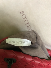 Carica l'immagine nel visualizzatore di Gallery, BOTTEGA VENETA Flat Pouch