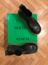 Carica l'immagine nel visualizzatore di Gallery, BOTTEGA VENETA - LUG BOOTS (MAN)