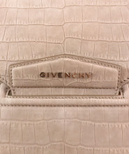 Carica l&#39;immagine nel visualizzatore di Gallery, GIVENCHY CLUTCH
