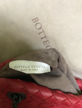 Carica l&#39;immagine nel visualizzatore di Gallery, BOTTEGA VENETA Flat Pouch
